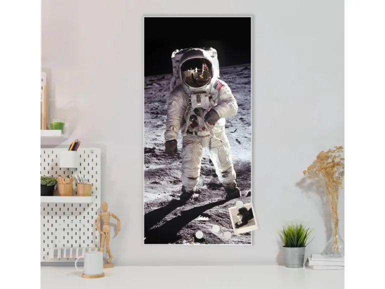 Banjado Magnettafel 37x78cm Magnetwand Weiß Aus Metall Magnetpinnwand Pinnwand Inkl. 4 Magnete Motiv Astronaut
