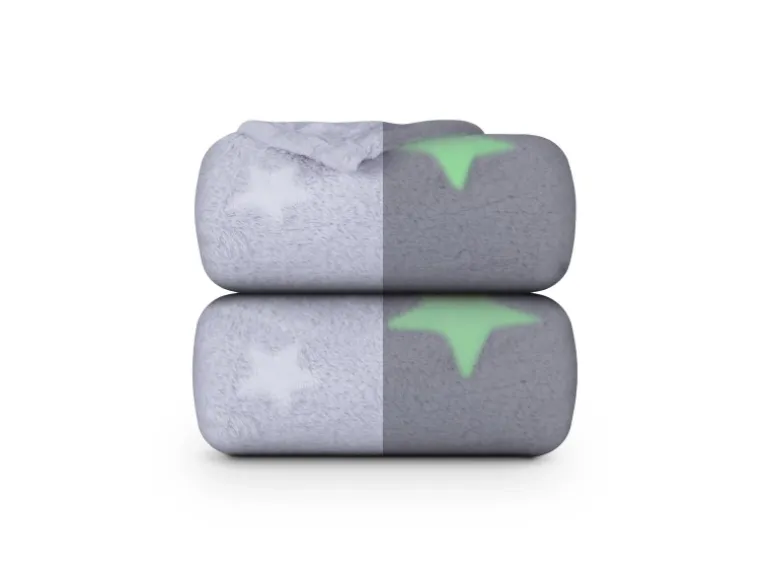 Bestlivings Kuscheldecke Cashmere Touch Glow In The Dark 150 x 200 cm Sterne