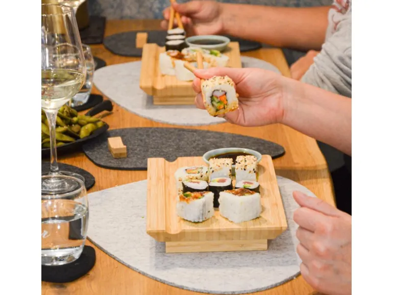 DuneDesign 4er Set Japanisches Sushi Brett 27 x 16 x 4 cm mit Schälchen