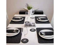 DuneDesign Tischset für 4 Personen aus Filz 43 x 30 cm Anthrazit