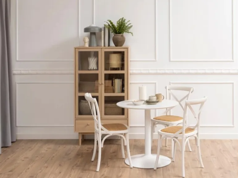 ebuy24 Aston Vitrinenschrank mit 2 Glastüren und 1 Schublade Weiß Geölt EichenDekor