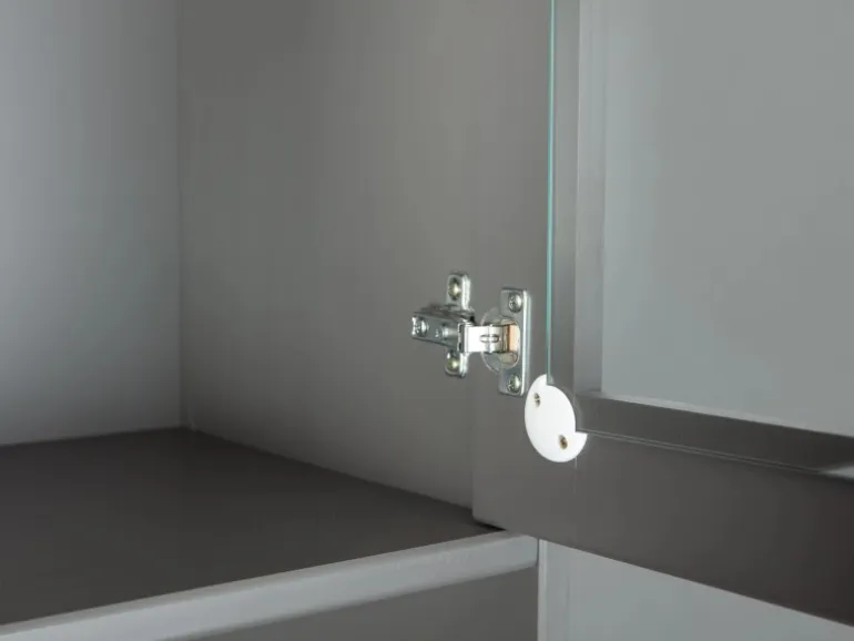 ebuy24 Luzerna Vitrinenschrank mit 3+2 Türen und 3 Schubladen Grau Braun