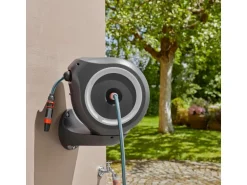 Gardena Wand-Schlauchbox RollUp M mit 20 m Gartenschlauch