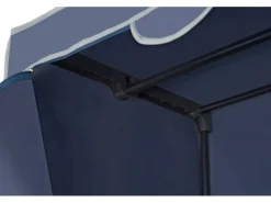 Kleiderschrank mit Kleiderstange