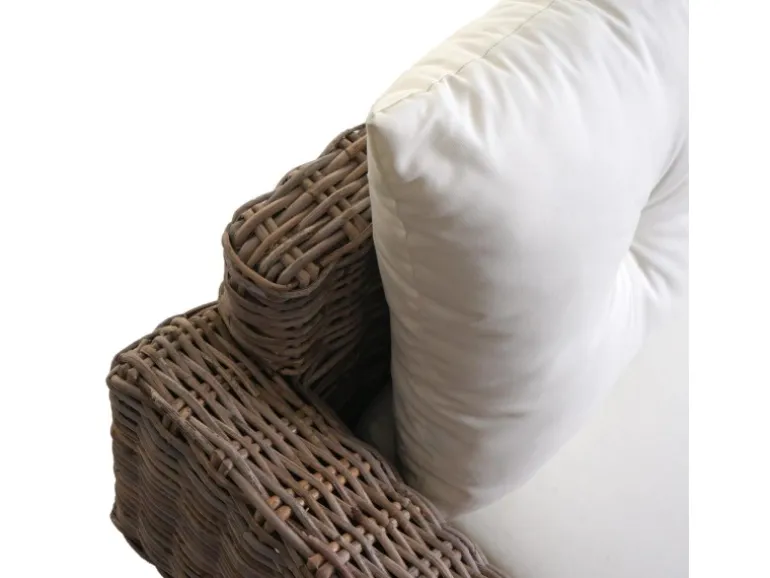 MCW Sofa M32