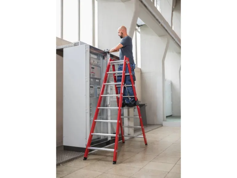 PROREGAL Stufen-Stehleiter Beidseitig Begehbar GFK & Alu 2 x 8 Stufen