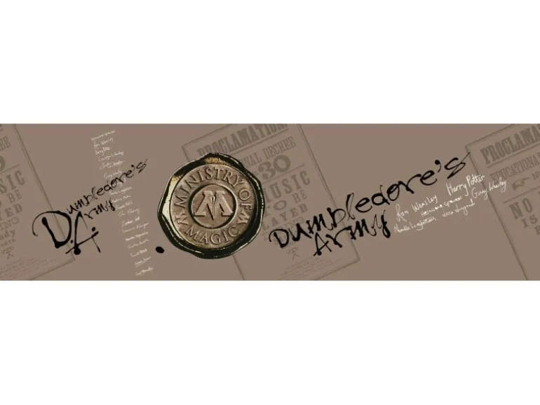 Sanders & Sanders Selbstklebende Tapetenbordüre Harry Potter Beige 9.7 x 500 cm 601308