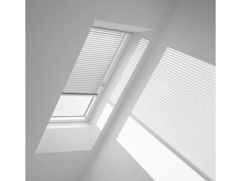 Velux Jalousie Manuell PAL M10 7057SWL 78 cm x 160 cm Silber Gebürstet