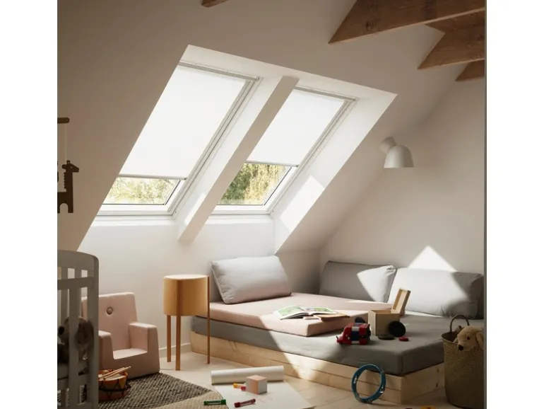 Velux Sichtschutzrollo mit Haltekrallen RG 047 1028 Weiß