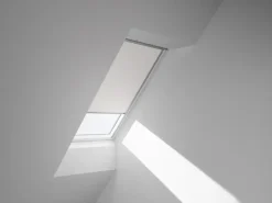Velux Verdunkelungsrollo manuell DKL Y97 1025S Weiß