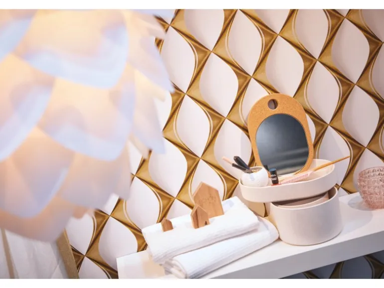 Vliestapete 3D Design Glänzend Leicht Strukturiert Gold Weiß FSC®